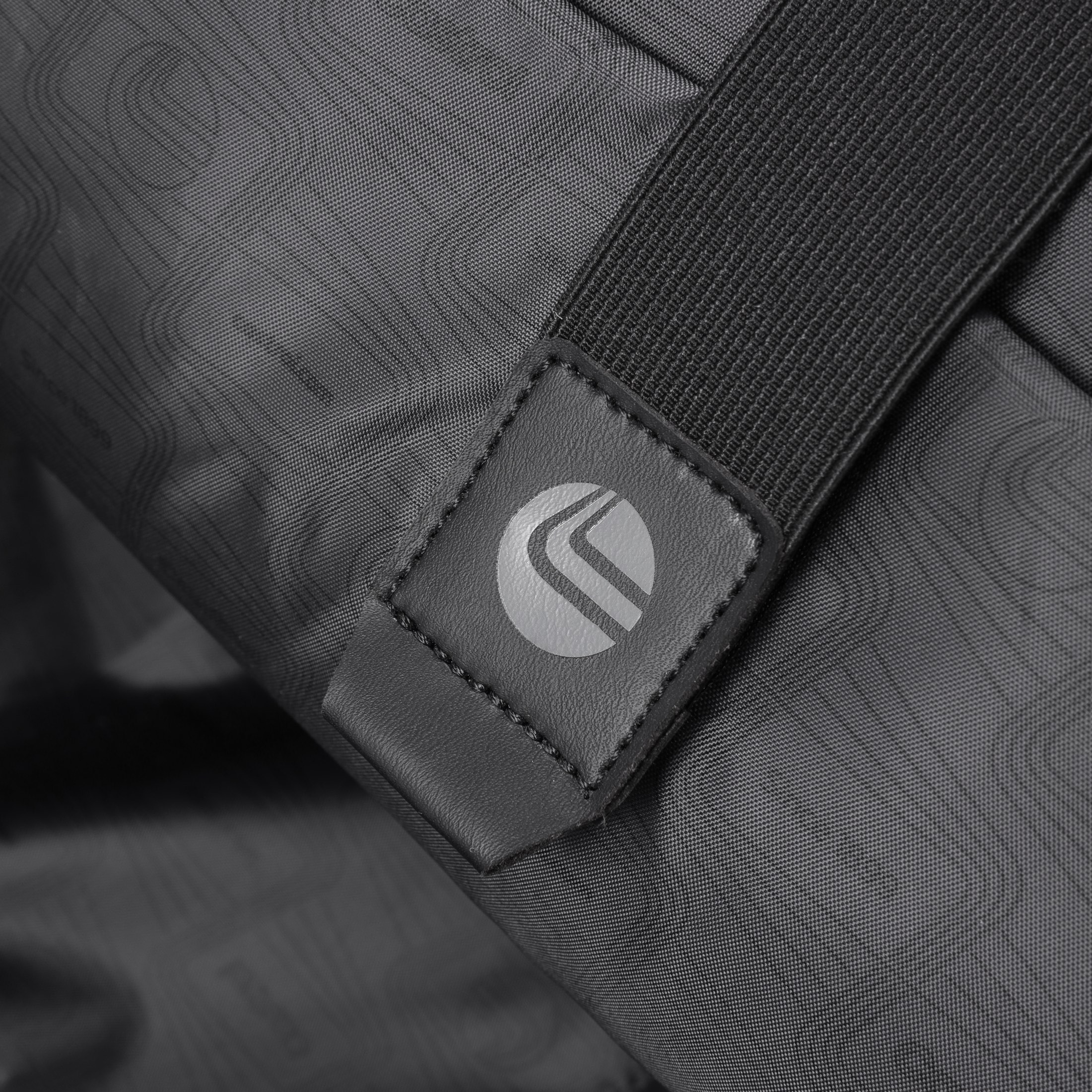 Velocity Laptop Bag :: Core Black