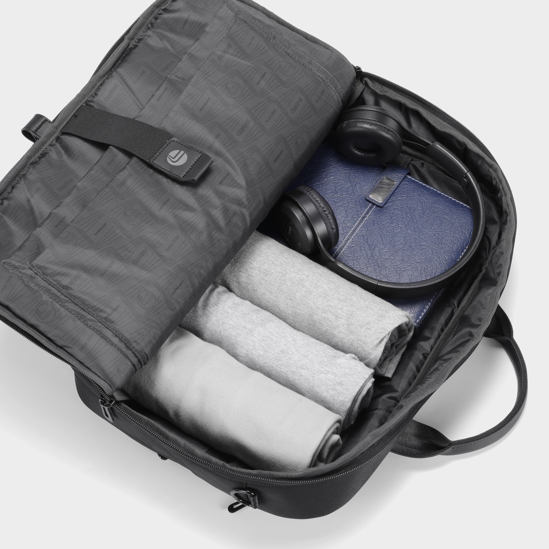 Velocity Laptop Bag :: Core Black