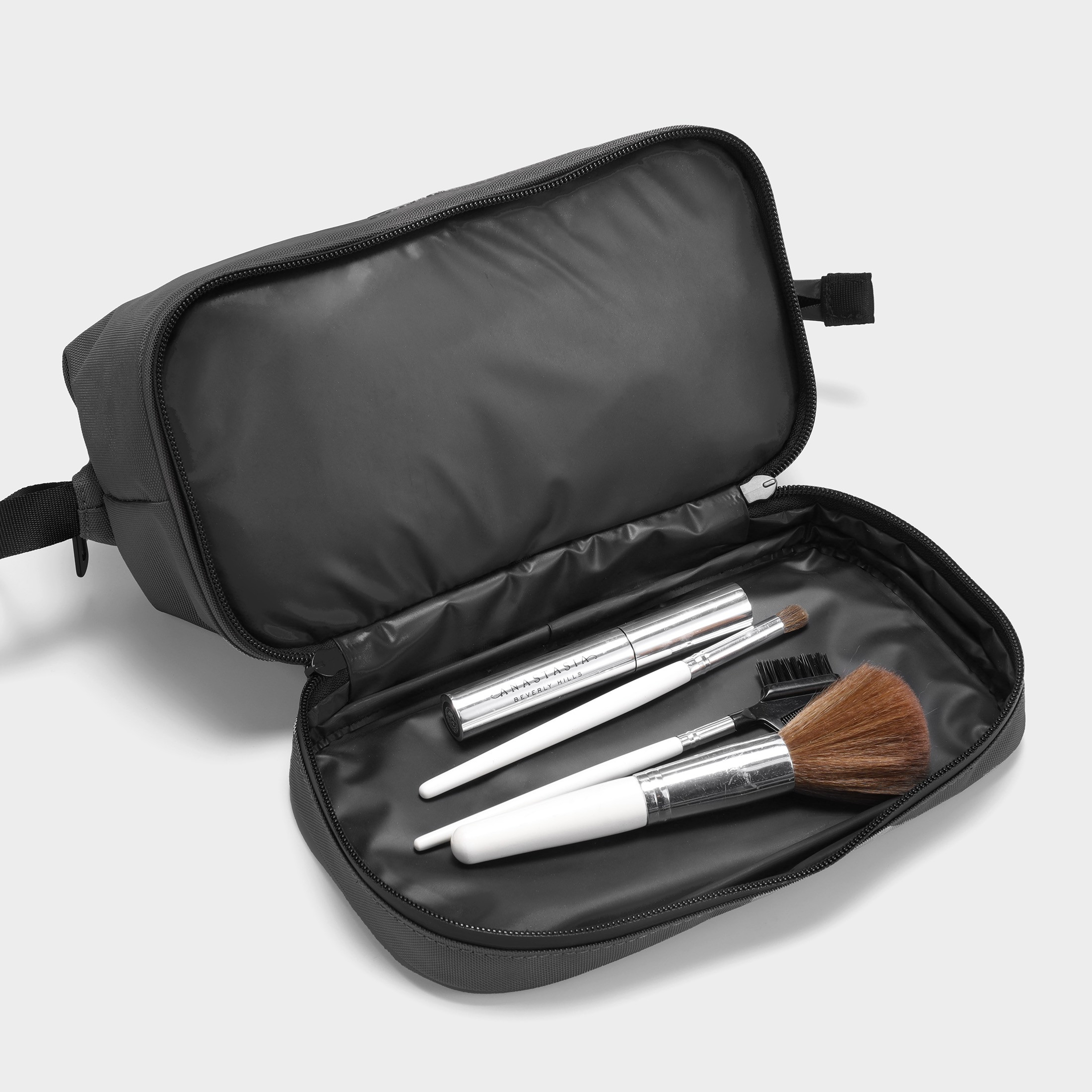 Morgan Toiletry Bag :: Core Black
