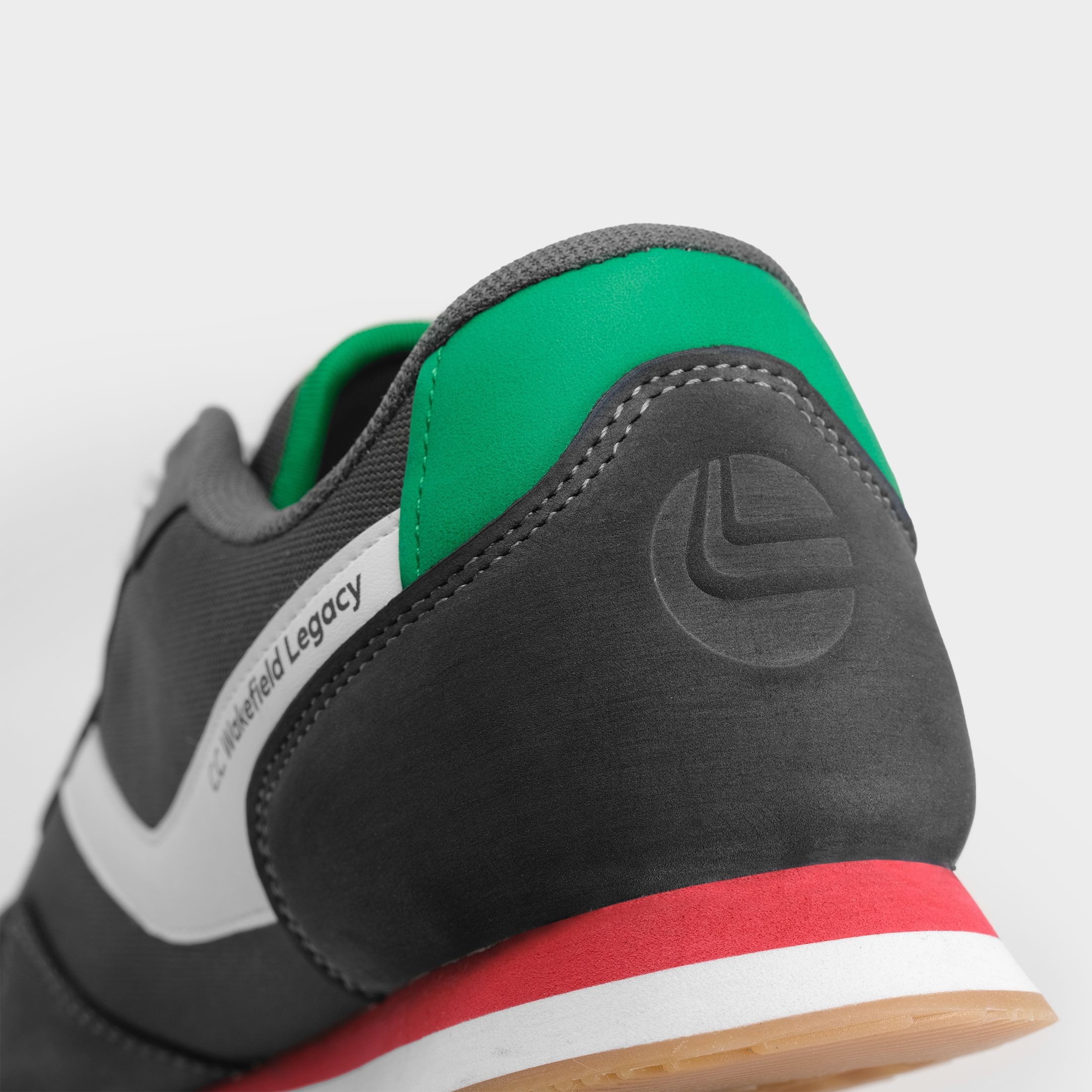 Racer Sneakers :: Carbon Graphite / Cloud White / Natural Gum