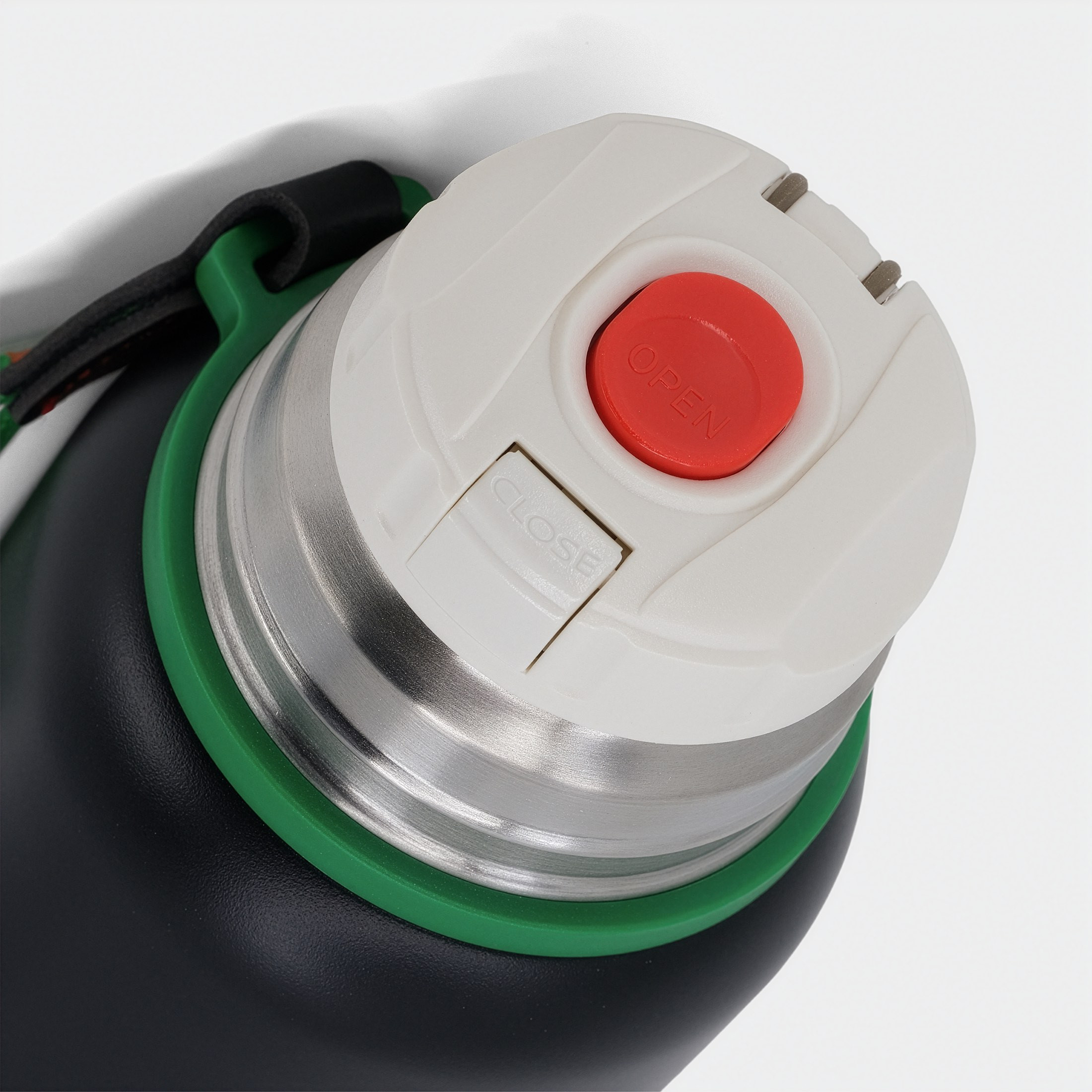 Vacuum Flask CVF01 (750 ml) :: Core Black