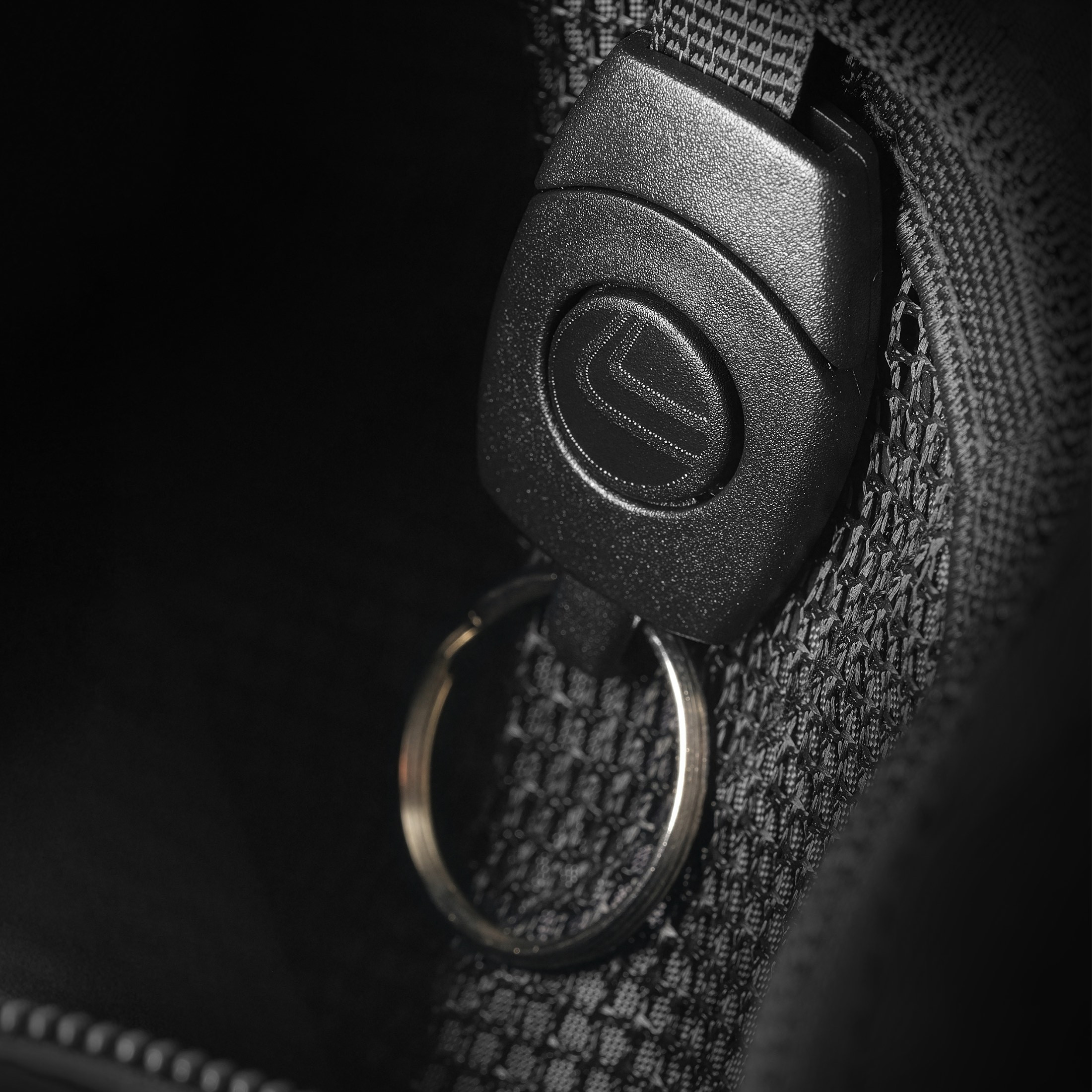 Drift Sling Bag / Waist Bag :: Core Black