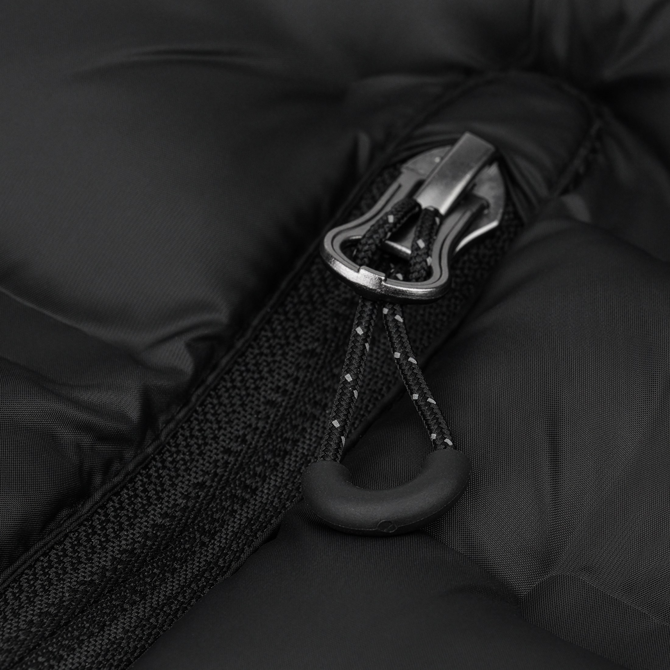 Voltex Glued Puffer Vest :: Core Black