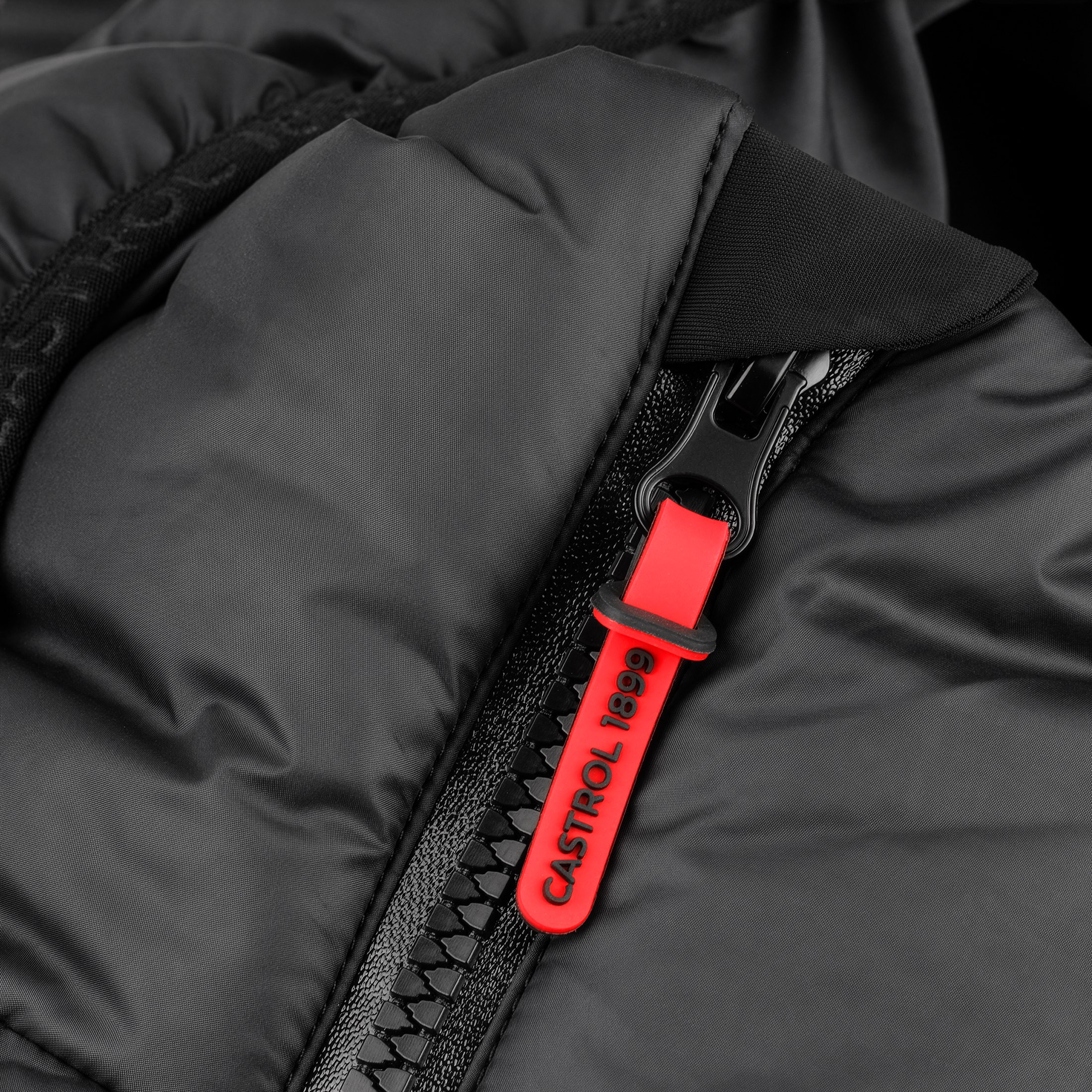 Fusion Glued Puffer Jacket :: Carbon Black