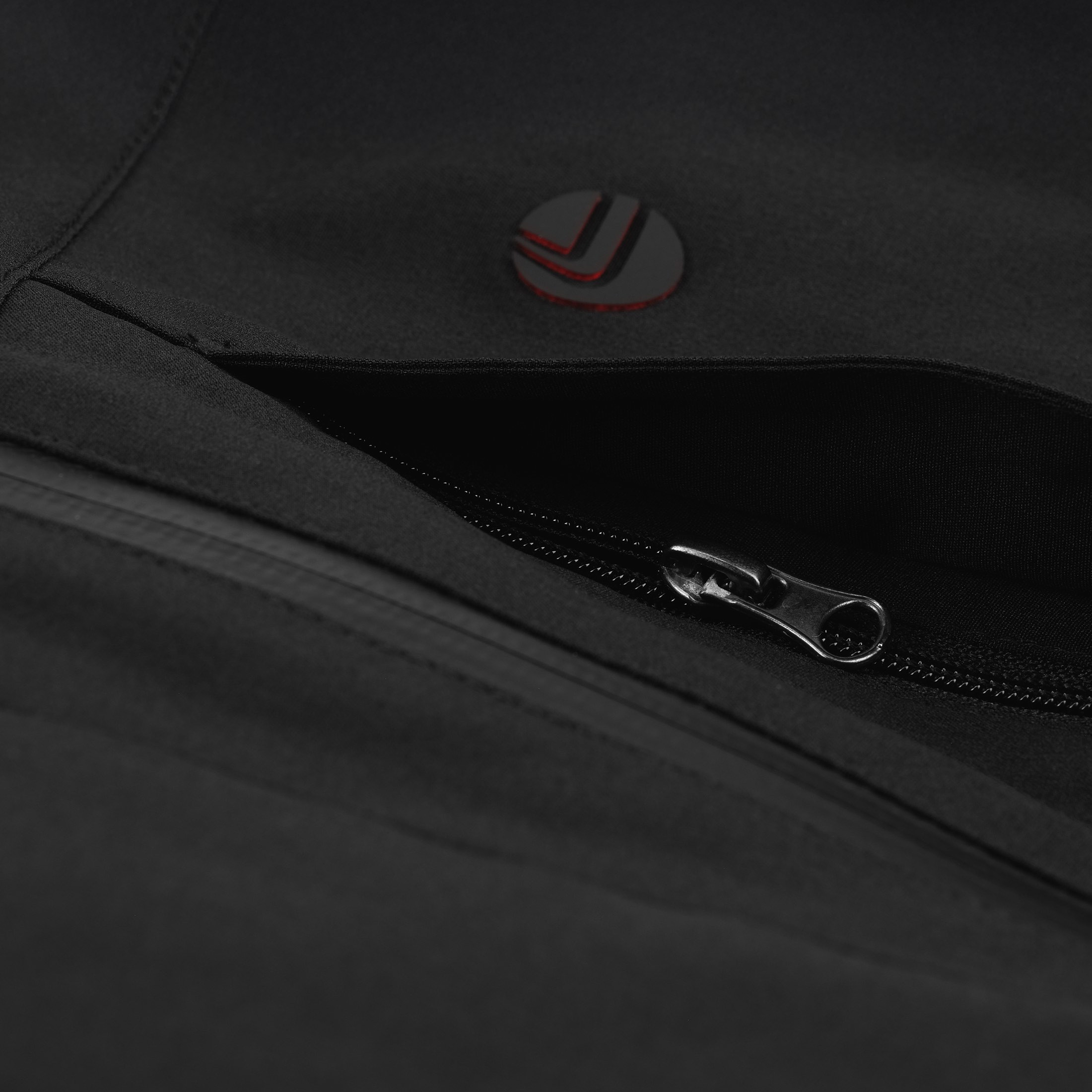 Ignis Jacket :: Core Black